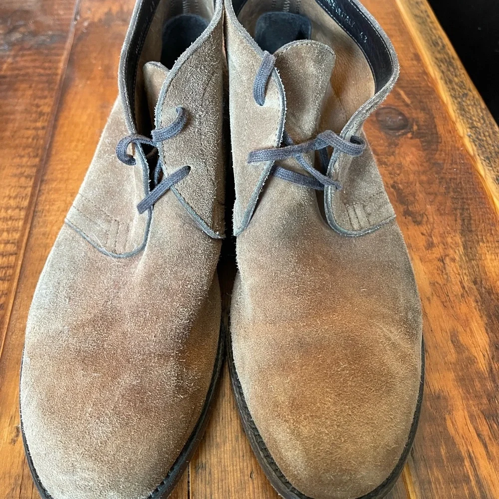 Harry's of London Brown Chukka Boots with Suede Finish